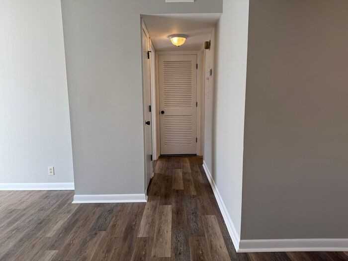 370 Wallace Rd #B17 - Photo 2 of 21