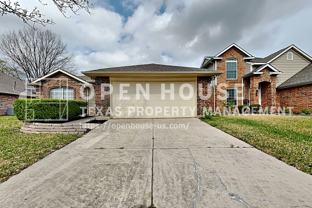 700 Teakwood Dr - Photo 1 of 1