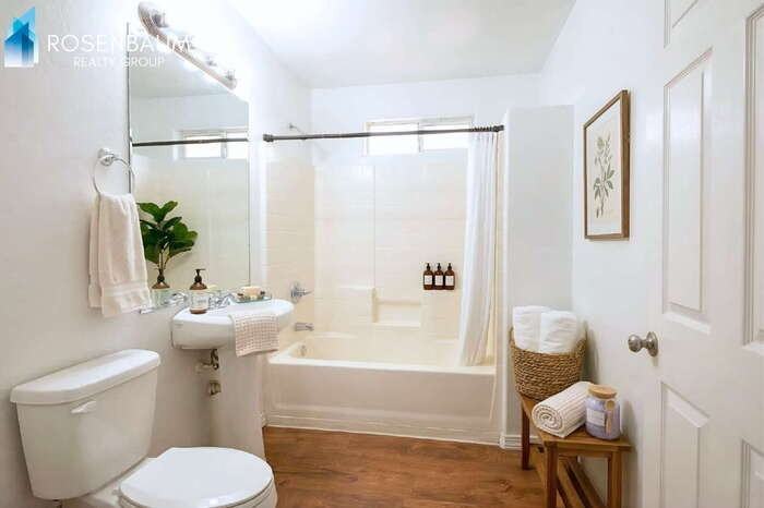 2324 W Lone Cactus Dr #11 - Photo 5 of 8