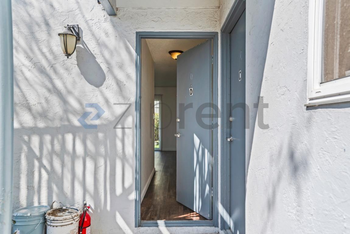 3865 Almond Ave #D - Photo 5 of 23