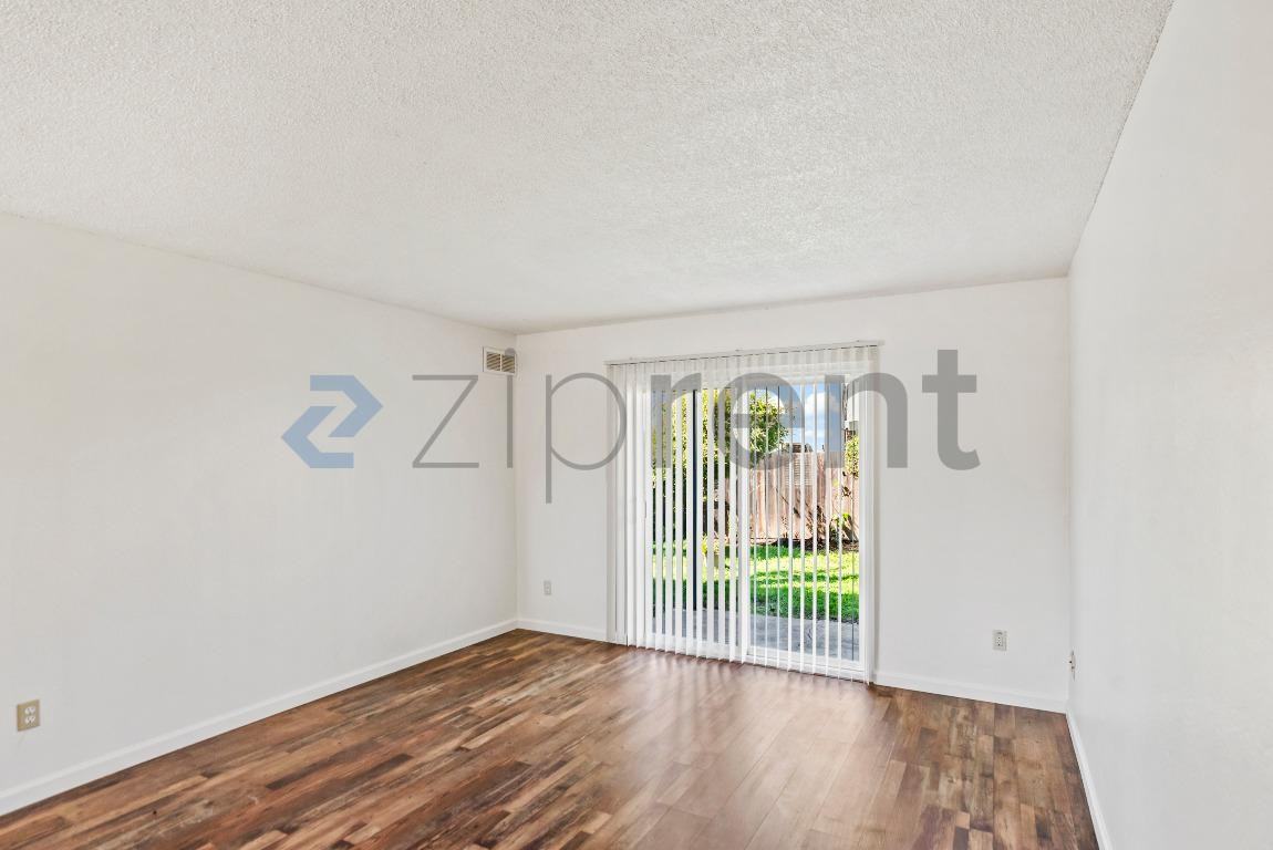 3865 Almond Ave #D - Photo 7 of 23