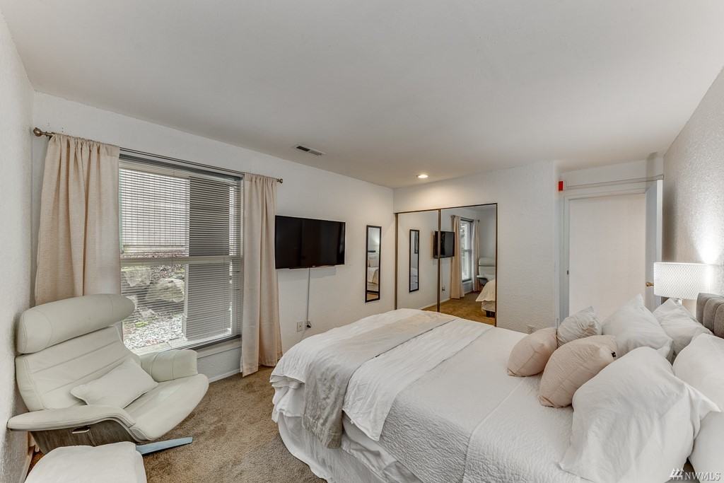 9517 Ne 180th St Apt B104 #B104 - Photo 3 of 26