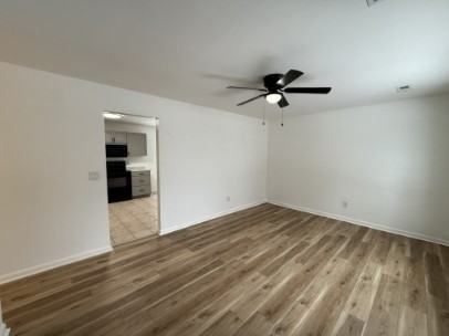 204 Mahone Court - Photo 3 of 21