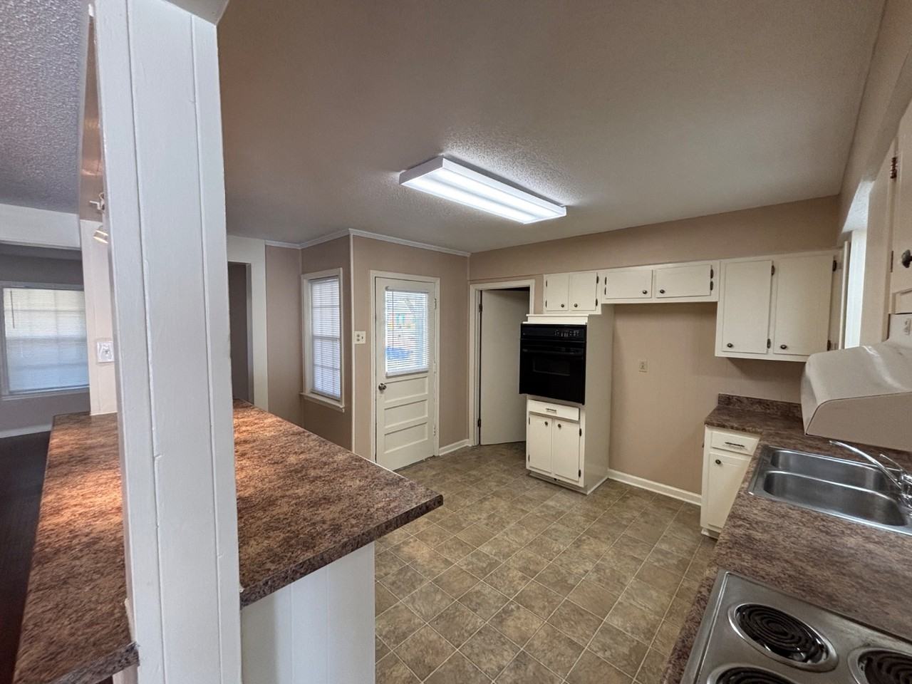 6341 Wedgewick Cv - Photo 5 of 11