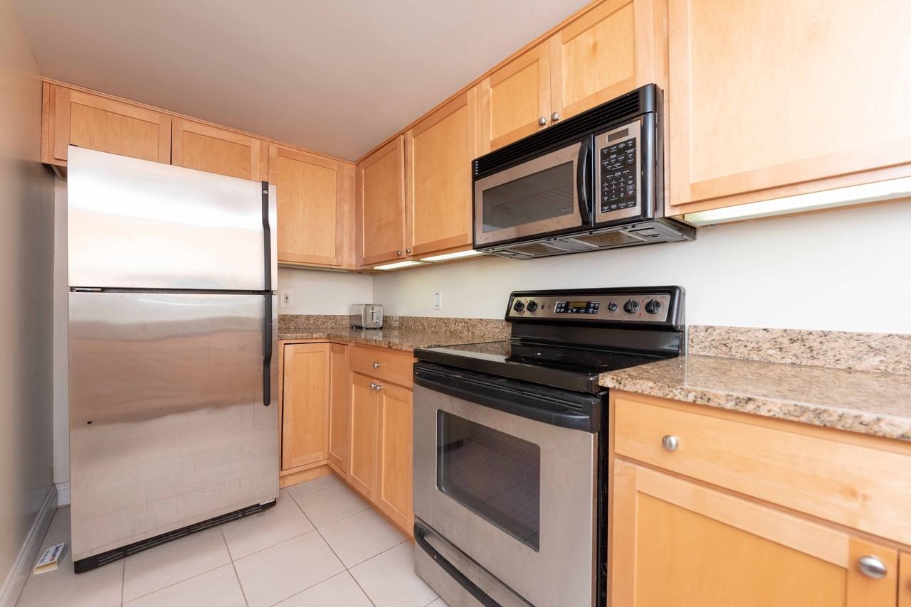 2630 Adams Mill Rd Nw #206 - Photo 2 of 12