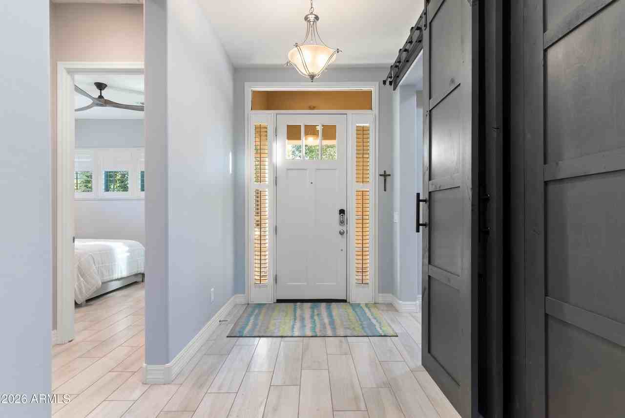 20942 W College Dr - Photo 2 of 41