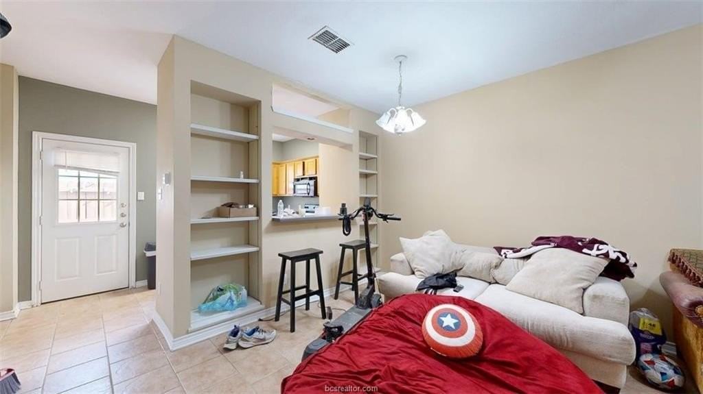 301 Nimitz St Apt B - Photo 7 of 16