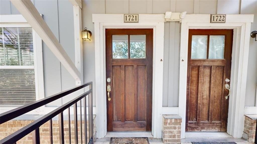 1725 Harvey Mitchell Pkwy S Apt 1721 - Photo 2 of 22