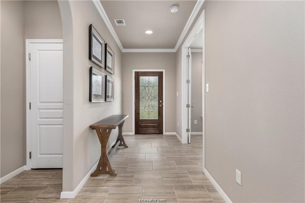 2525 Portland Ave - Photo 2 of 23