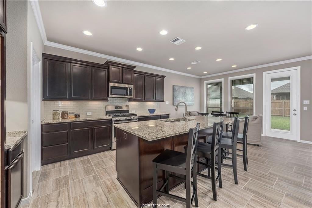 2525 Portland Ave - Photo 4 of 23