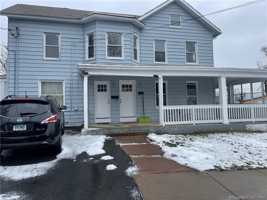 featured image of 14 Hillside Ave