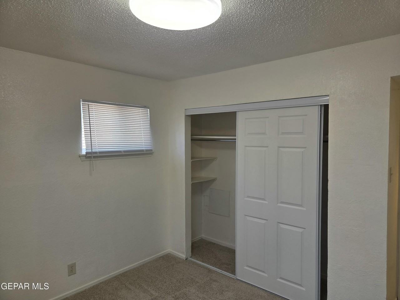 5632 Salem Dr - Photo 4 of 16