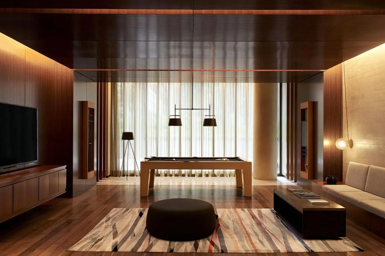 W 45th St #718 - Photo 4 of 9