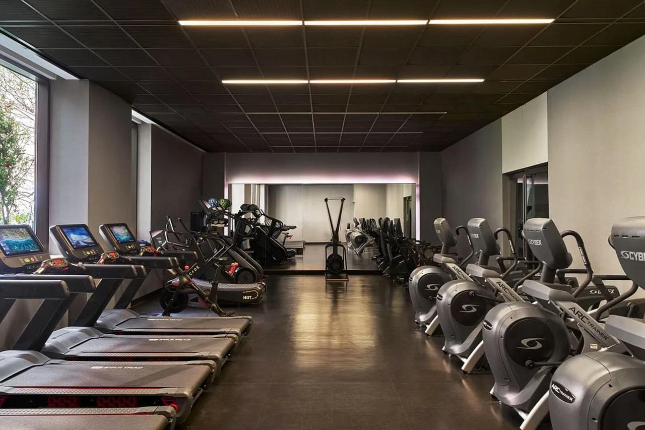 W 45th St #718 - Photo 7 of 9