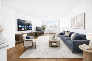 W 43rd St #10P - Photo 1 of 1