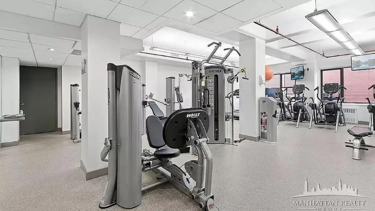 4th Ave #3P - Photo 6 of 9