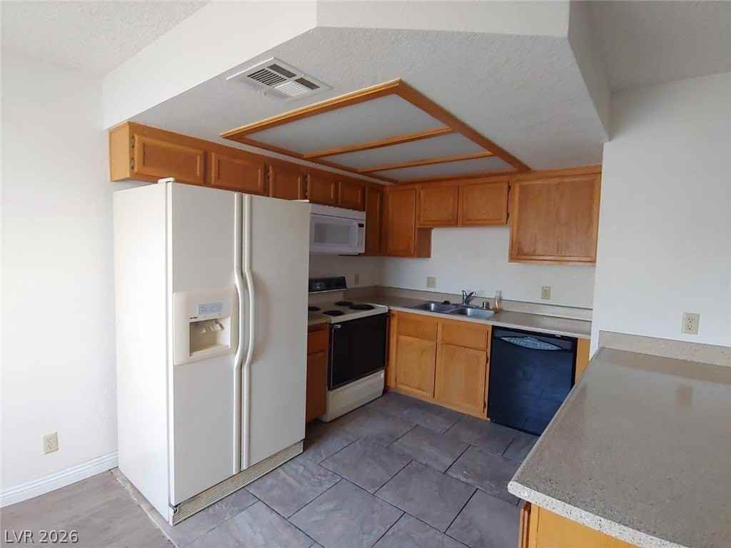 7948 Decker Canyon Dr #201 - Photo 4 of 16