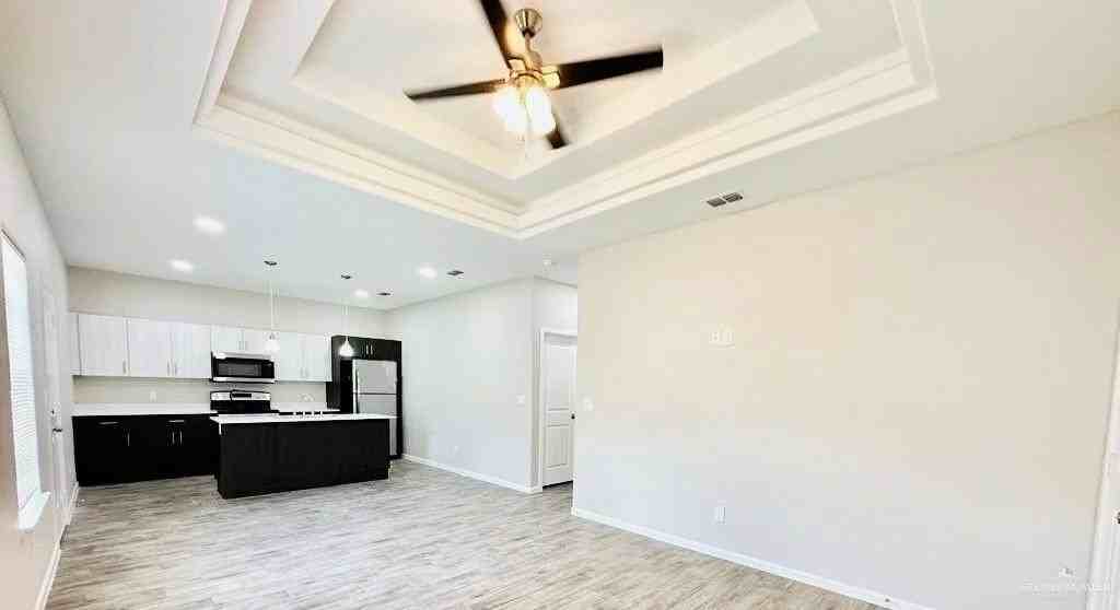 1408 Vani Dr Unit 2 - Photo 3 of 8