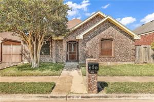 featured image of 404 Quamasia Ave