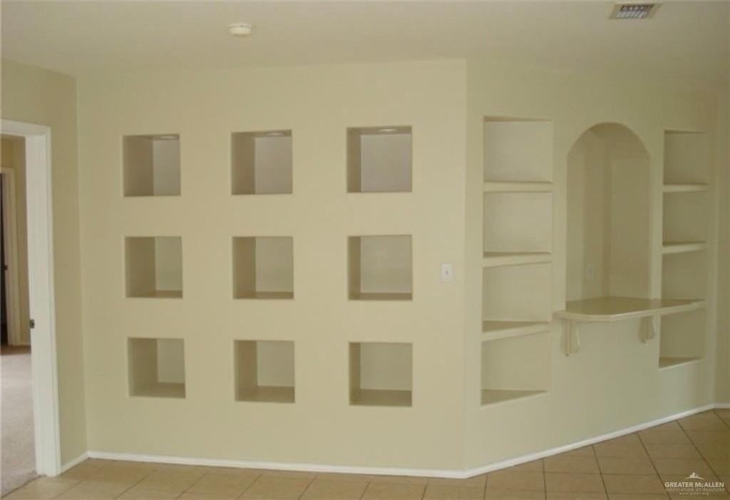 719 Sherryl Ave - Photo 2 of 9