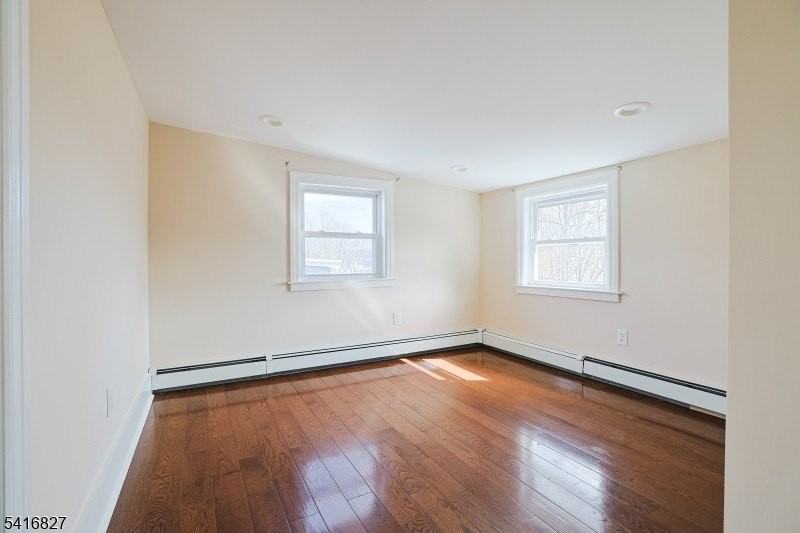 58-60 Prospect St Unit B - Photo 7 of 12