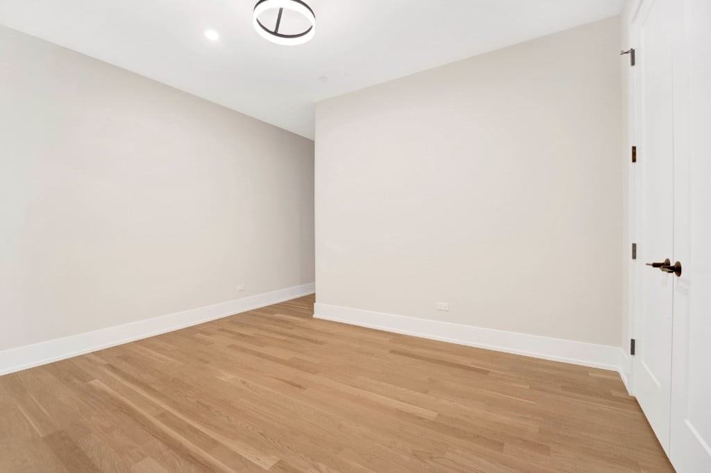 3352 N Ashland Ave #2S - Photo 4 of 20