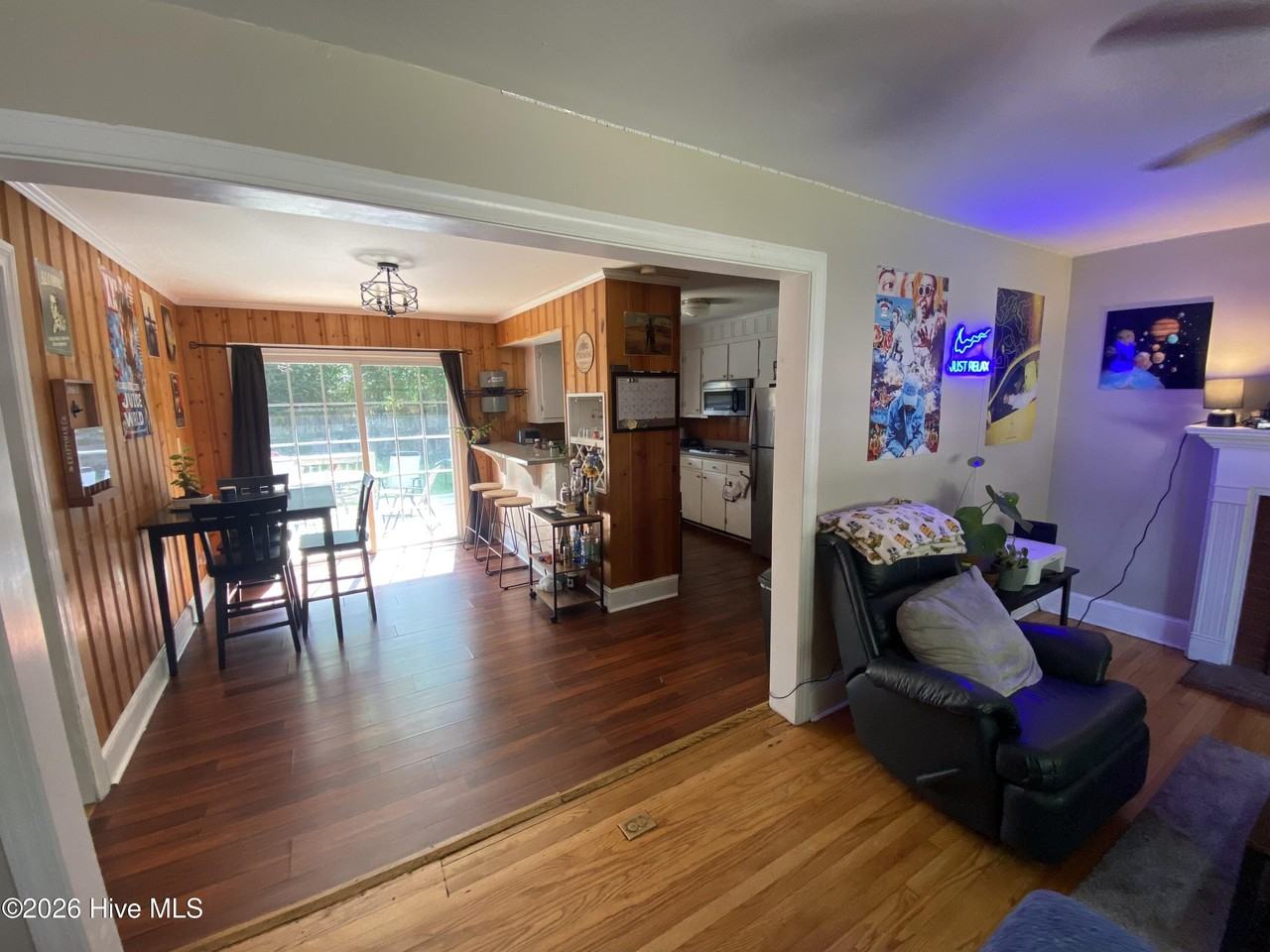 102 N Meade St - Photo 6 of 10