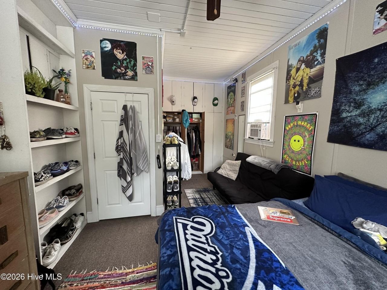 102 N Meade St - Photo 5 of 11