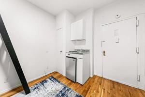 featured image of 240 W 64th St #4F