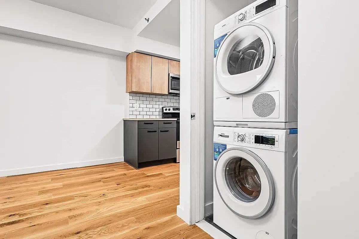 336 E 112th St #650 - Photo 5 of 6