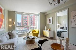 E 2nd St #3C - Photo 1 of 1