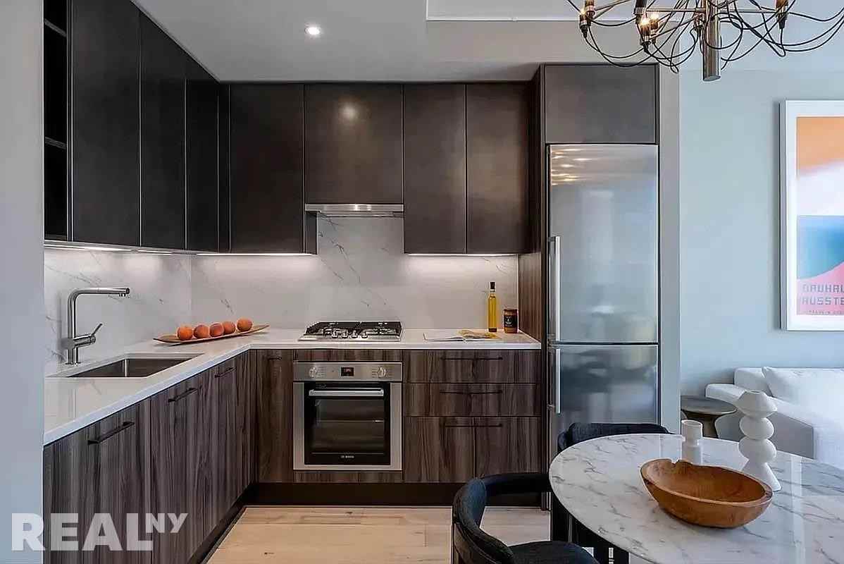 E 2nd St #3C - Photo 2 of 6