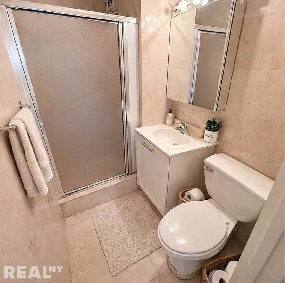 4th Ave #4E - Photo 7 of 7