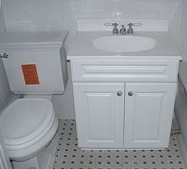 218 W 10th St #5A - Photo 7 of 10