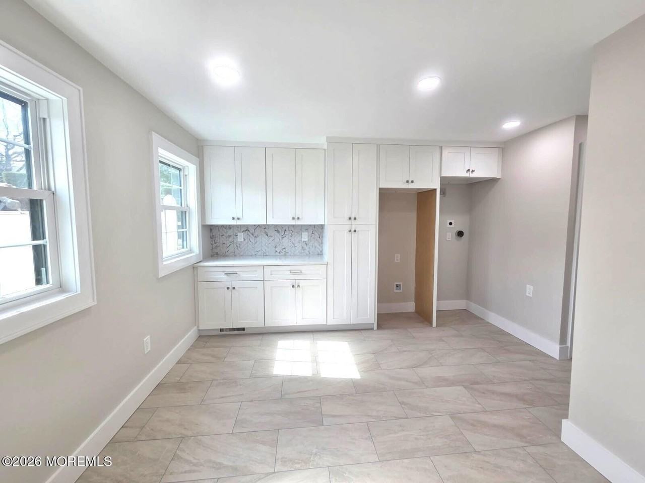 92 Village Green Way - Photo 7 of 20