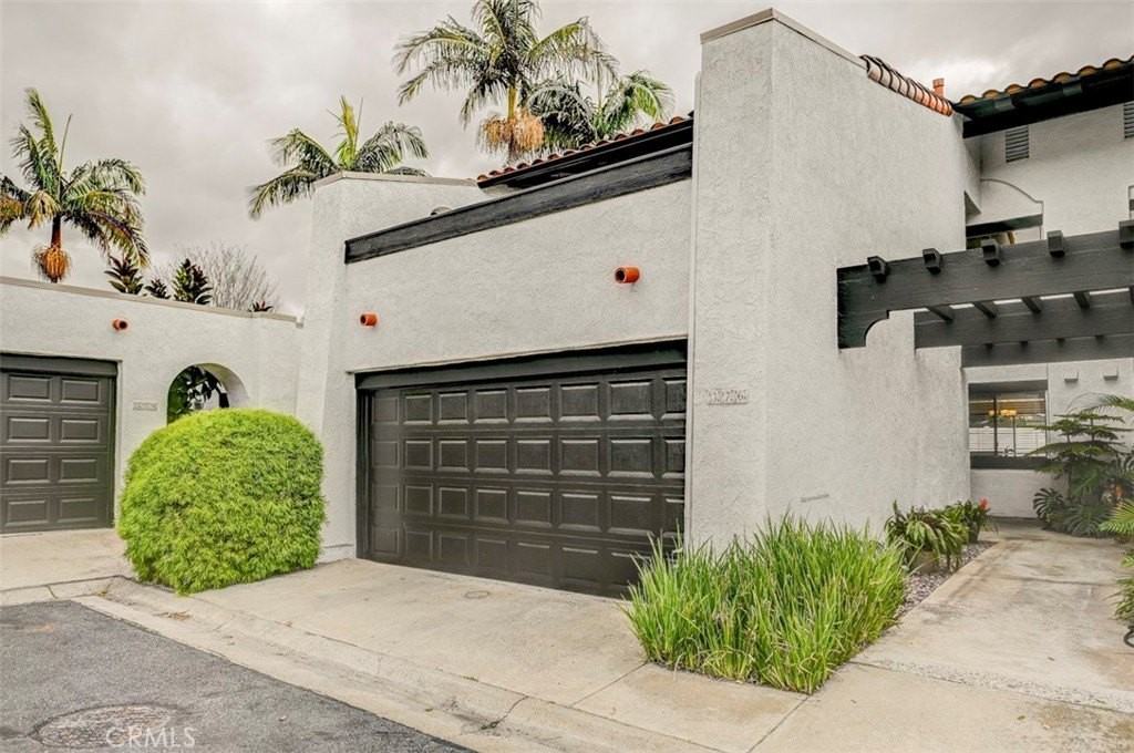 376 Plaza Estival - Photo 2 of 33