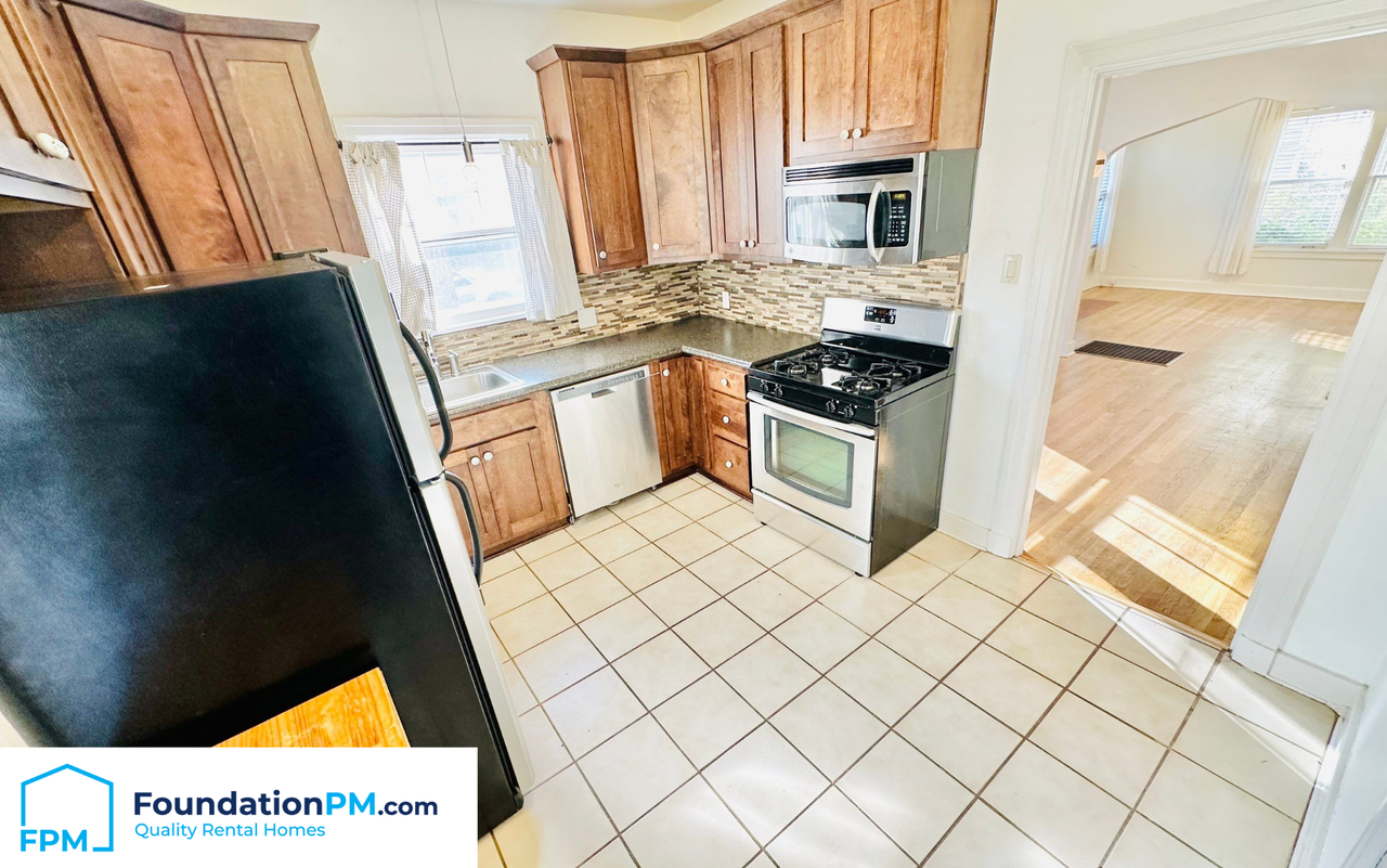 1818 Mignon Ave #1 - Photo 4 of 12