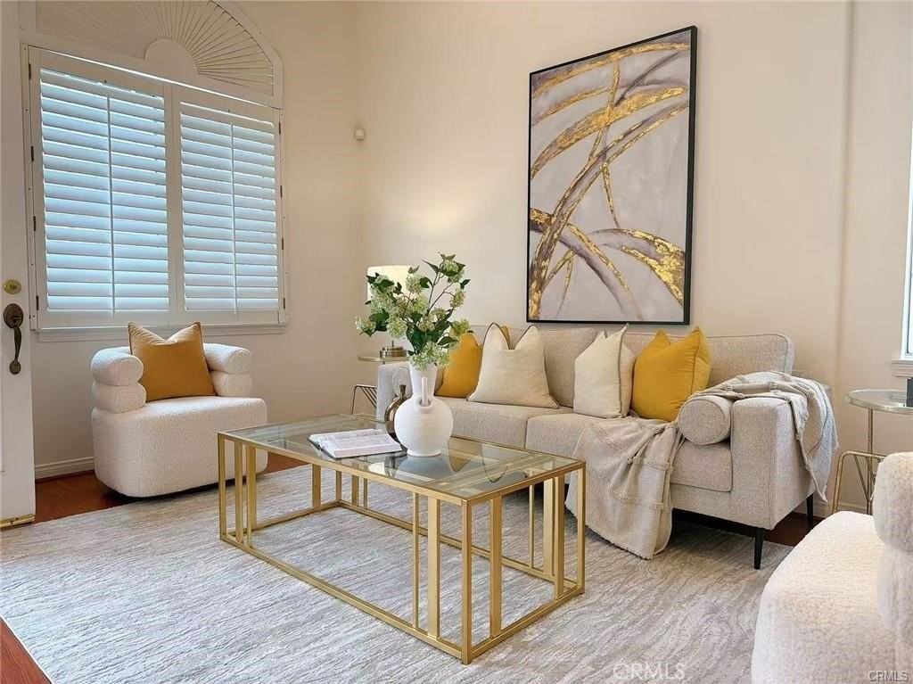 201 N Lincoln Ave - Photo 2 of 21