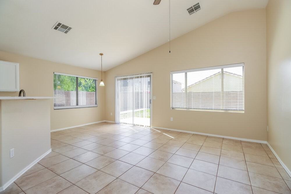 495 W Scott Ave - Photo 5 of 16