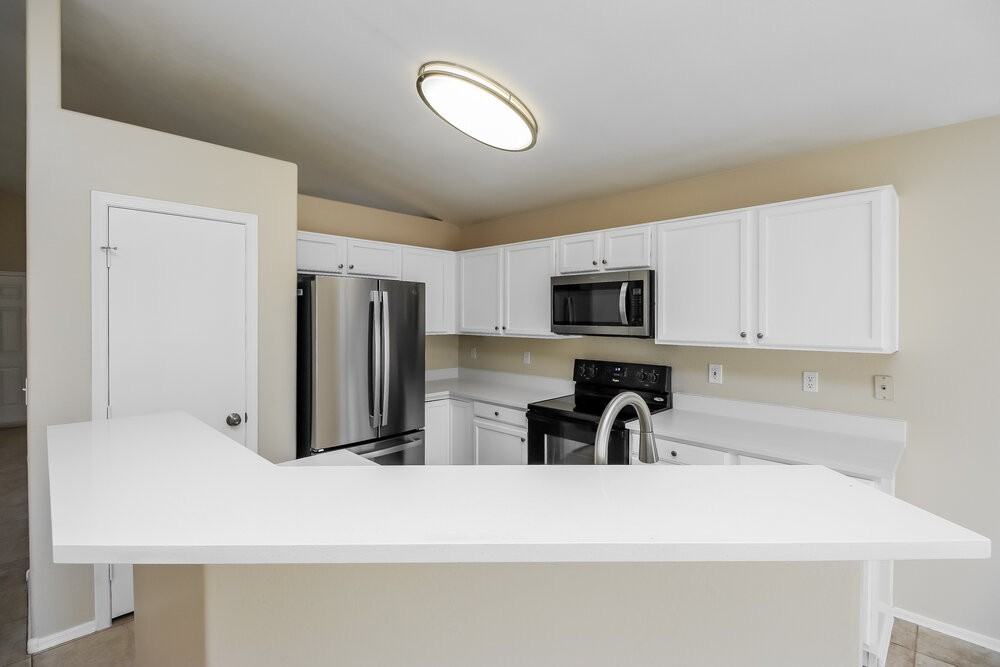 495 W Scott Ave - Photo 7 of 16