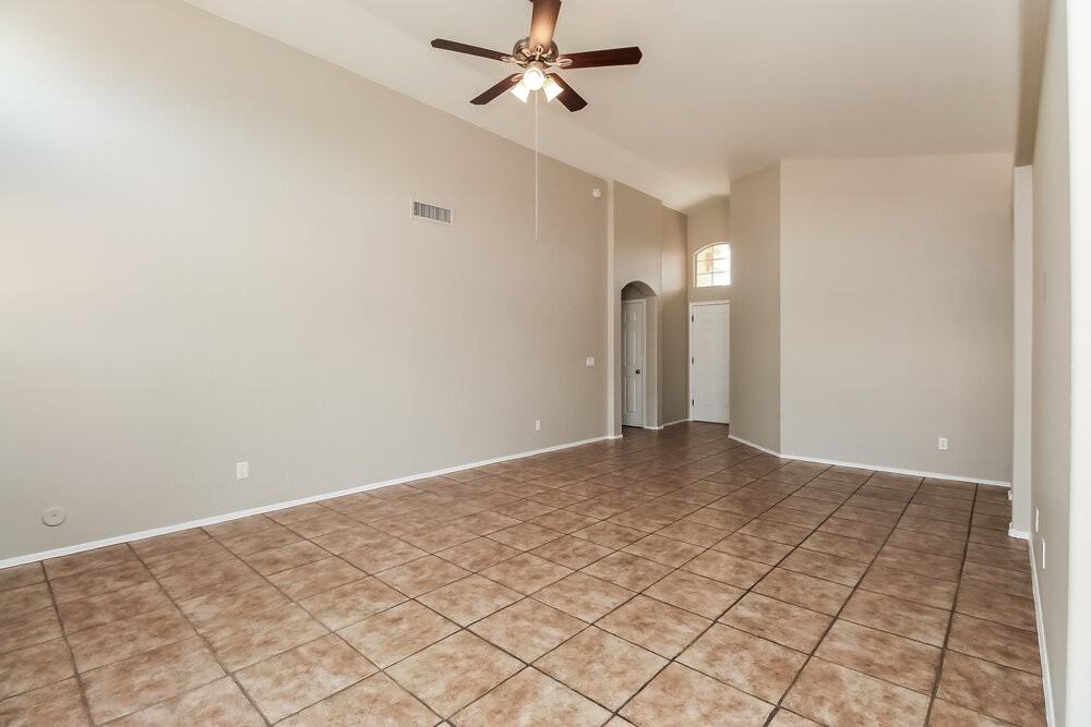 1702 W Jupiter Way - Photo 3 of 16