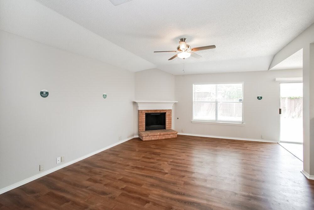 1024 Beechwood Dr - Photo 3 of 16