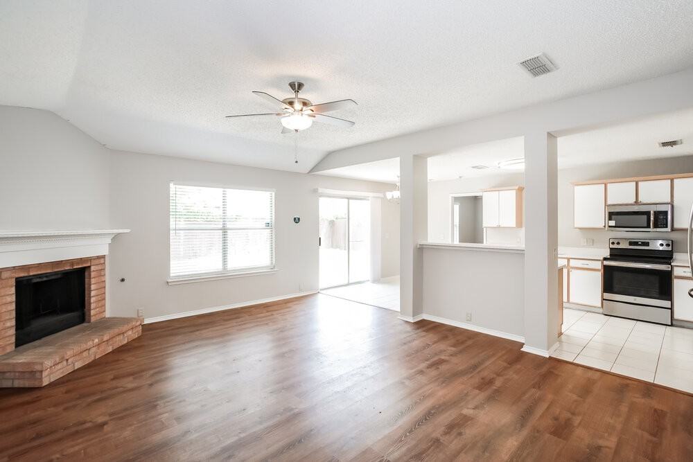 1024 Beechwood Dr - Photo 5 of 16