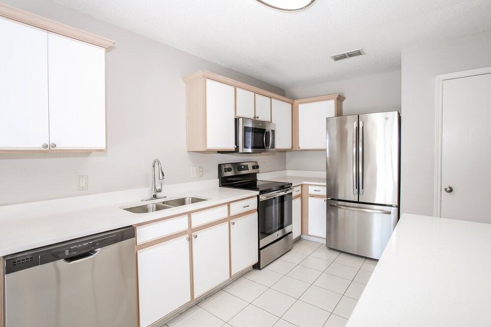 1024 Beechwood Dr - Photo 7 of 16