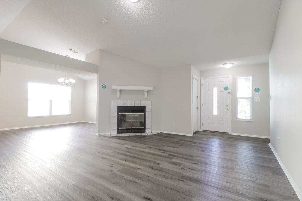 1029 Beckstrom Dr - Photo 3 of 16