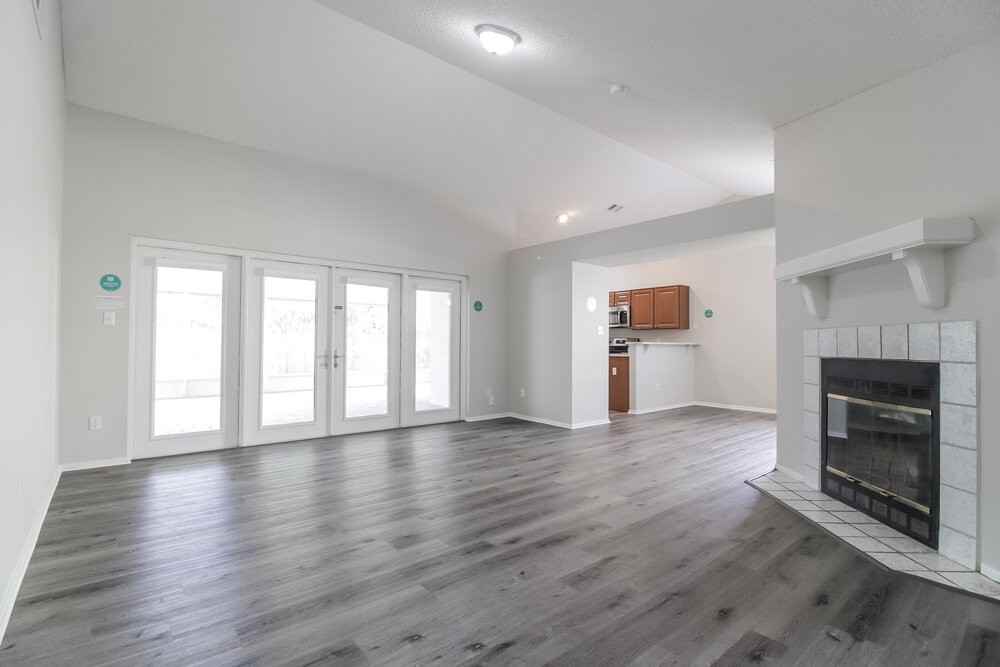 1029 Beckstrom Dr - Photo 4 of 16