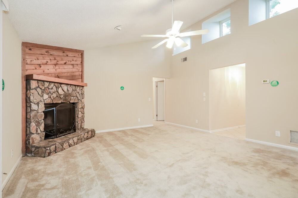 8424 Bluestem Ct - Photo 4 of 16