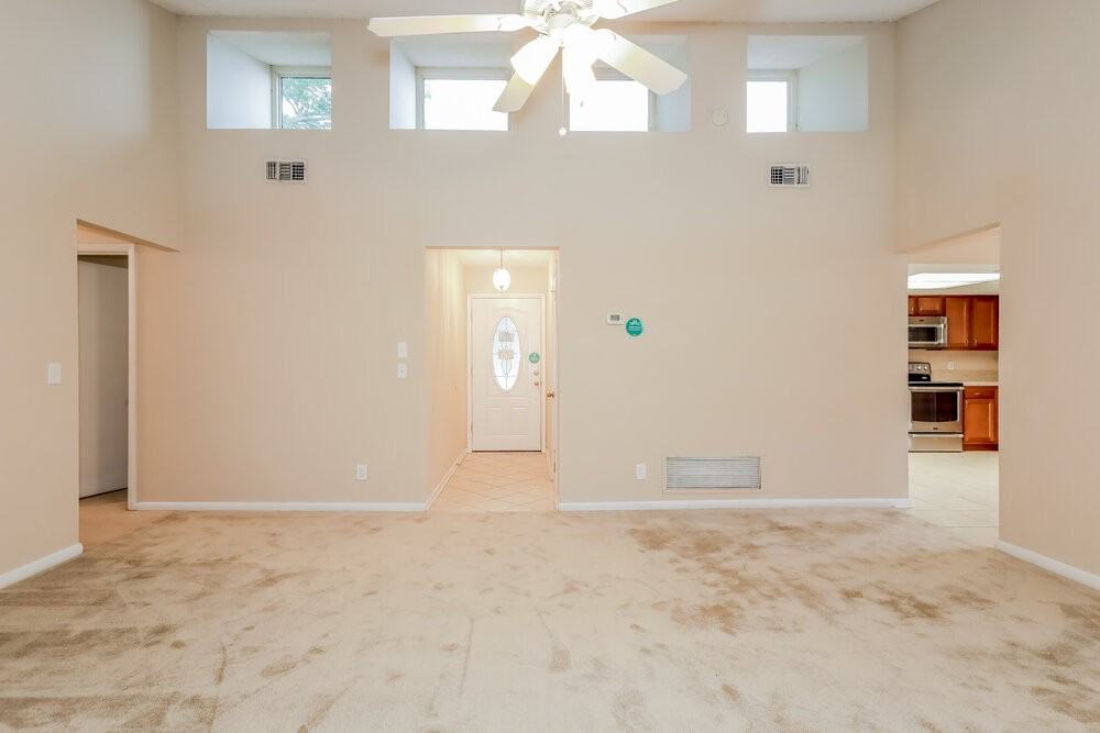 8424 Bluestem Ct - Photo 6 of 16