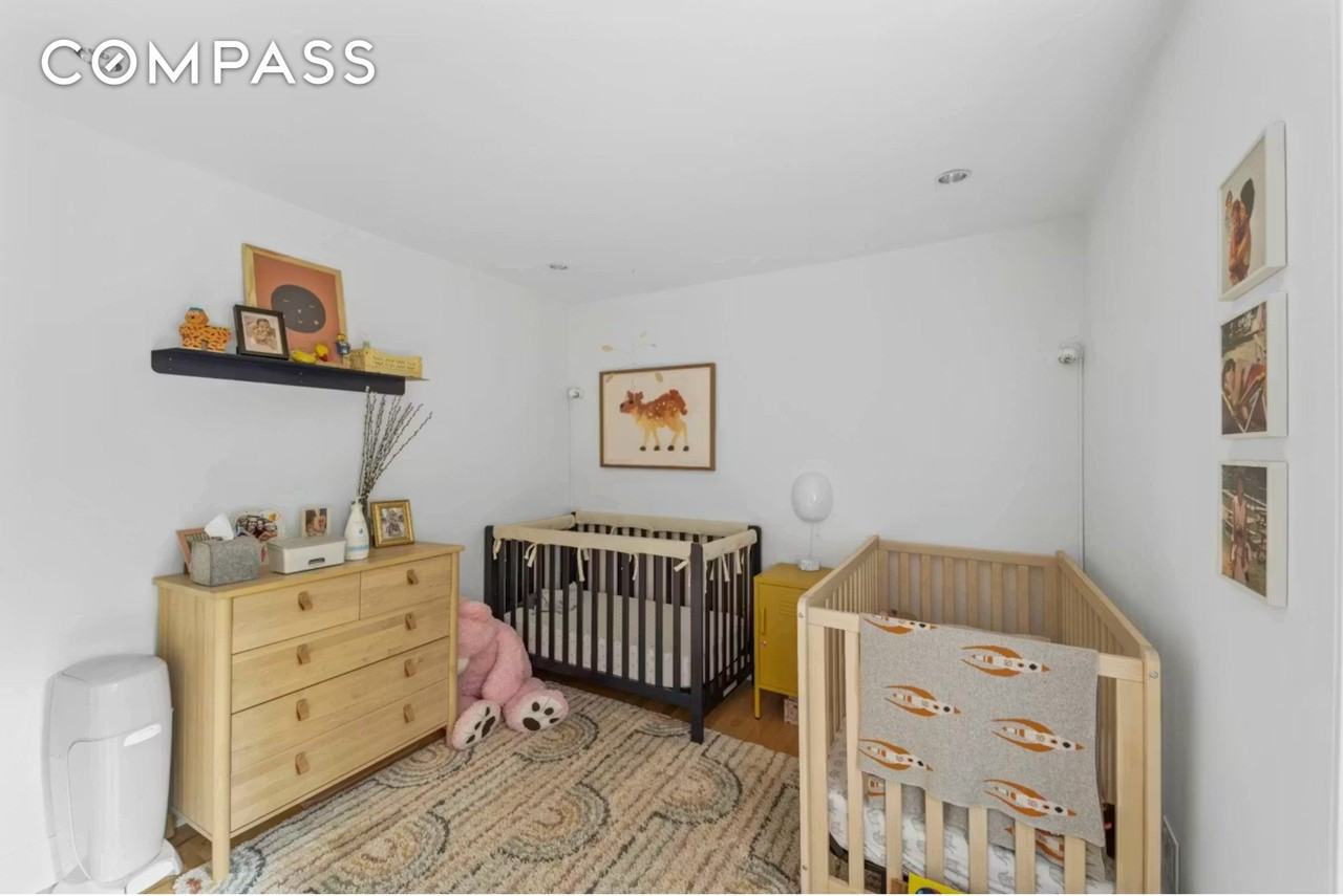 304 Warren St #1 - Photo 7 of 16