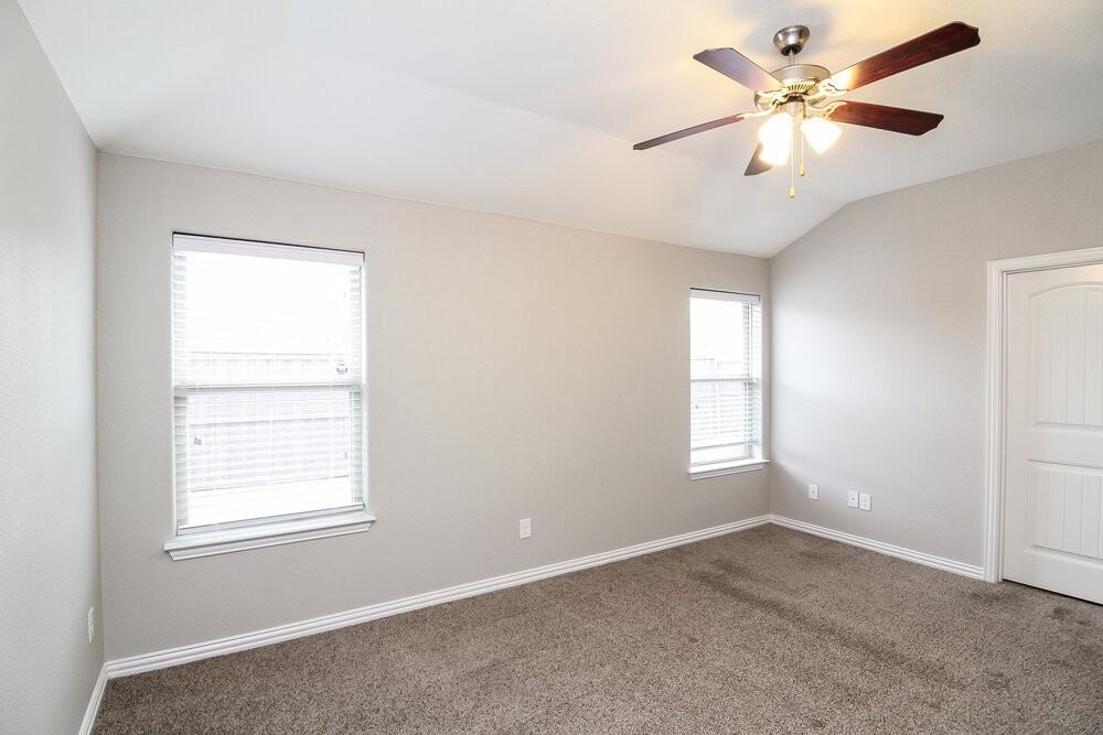 1505 Sunburst Dr - Photo 6 of 15